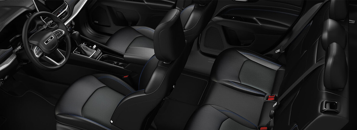Stay connected even on the road, the Compass offers plenty of advanced features. See for yourself at York CDJR near Brownsburg, Indiana.