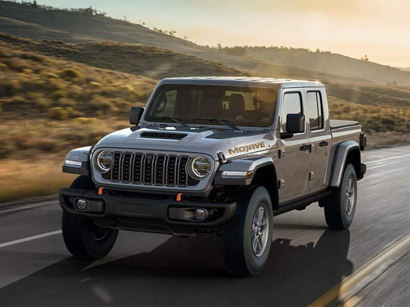 Discover the power and versatility of the 2025 Jeep Gladiator at York CDJR in Brazil, Indiana.